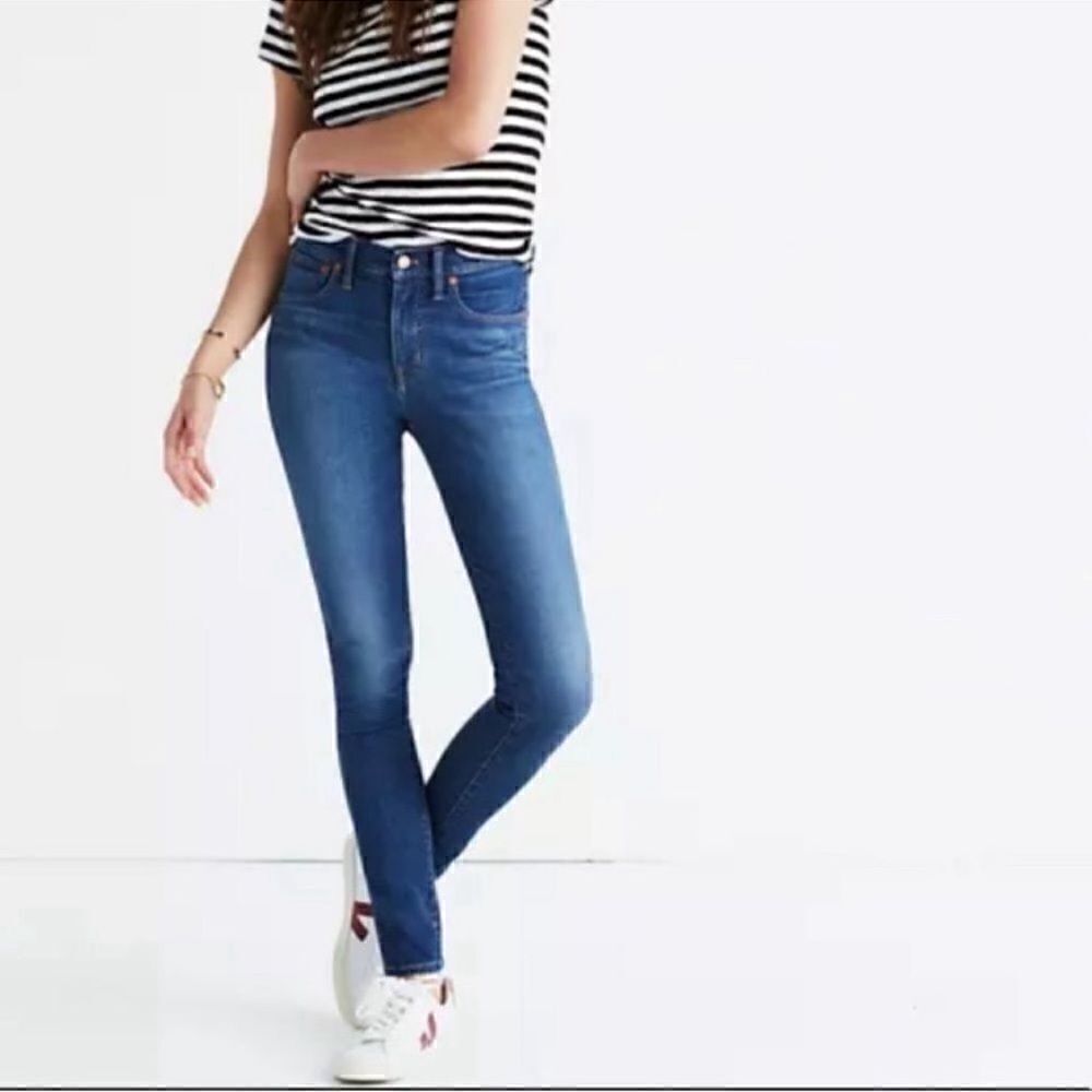 Madewell 9” Mid-Rise Skinny Jeans With Magic Pockets